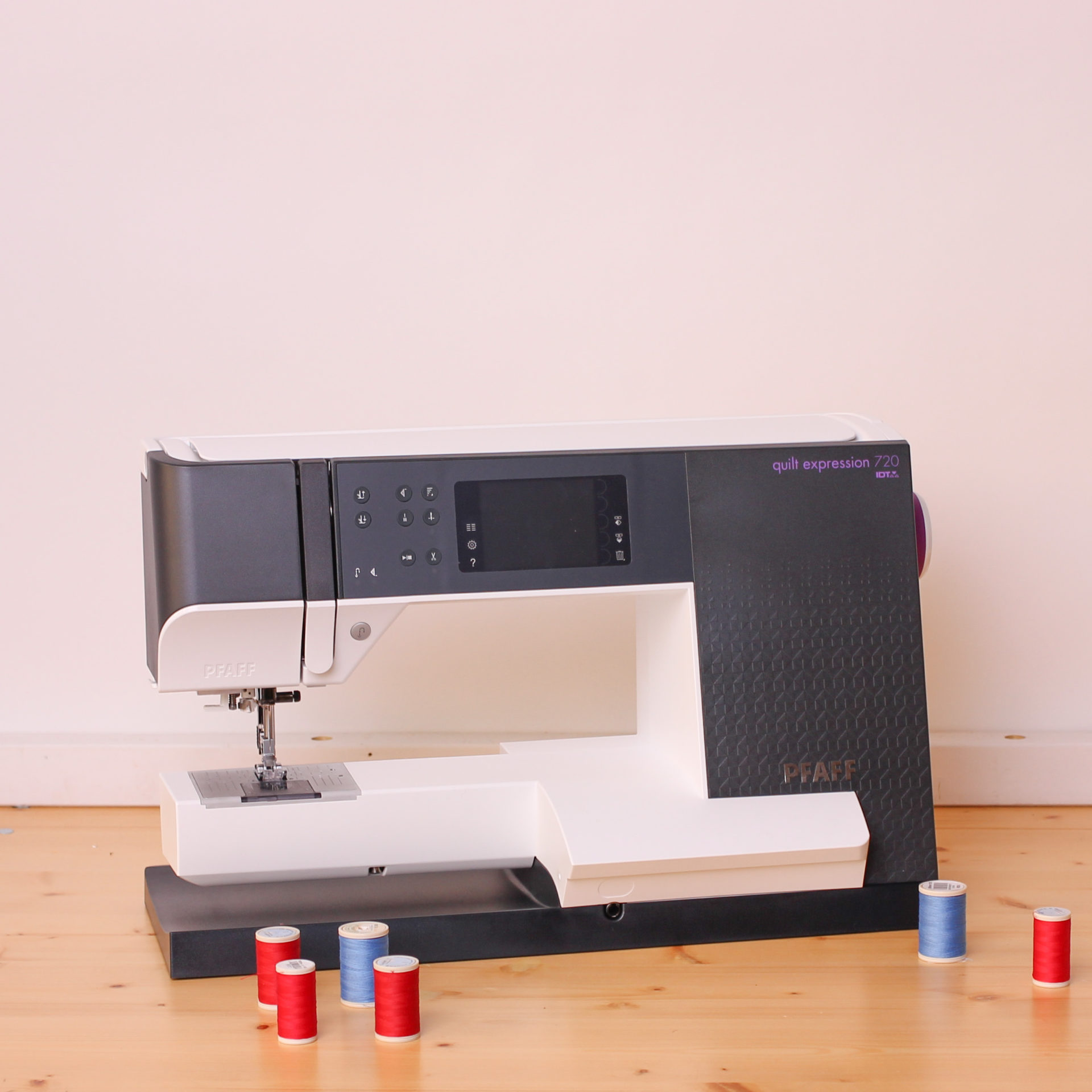 Macchina per cucire PFAFF Expression 720