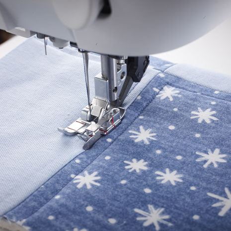 PIEDINO PFAFF CON GUIDA DESTRA DA 1/4 POLLICE PER SISTEMA IDT